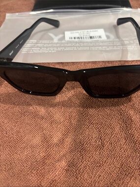 Quay Nice Try  Black Rectangular Sunglasses - Sleek Black Frame